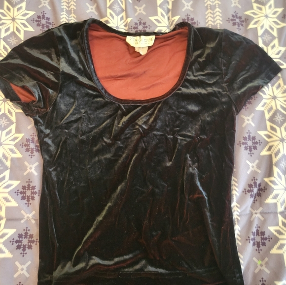 Younique Tops - Retro red/black velvet feel tiny top from Younique size small